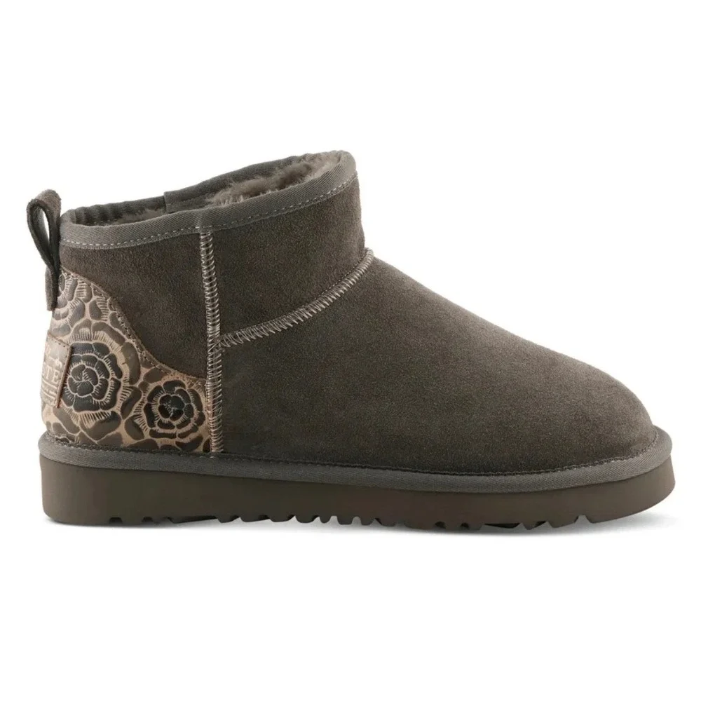NIB L'Artiste Spring Step Brandai Grey Multi Suede Floral Etch Ankle Boot 39/8.5